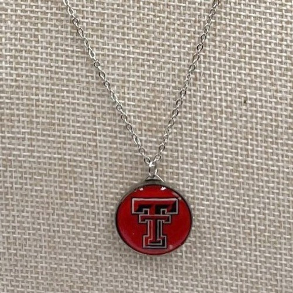 VTG Texas Tech Silver Tone Raiders Ivy School Logo Collegiate Pendant Necklace